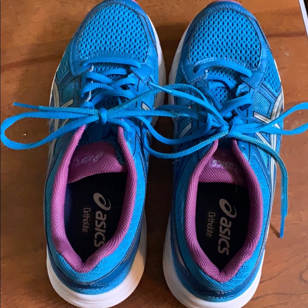 ASICS Women’s Gel-Contend 4 Running Sneaker 7